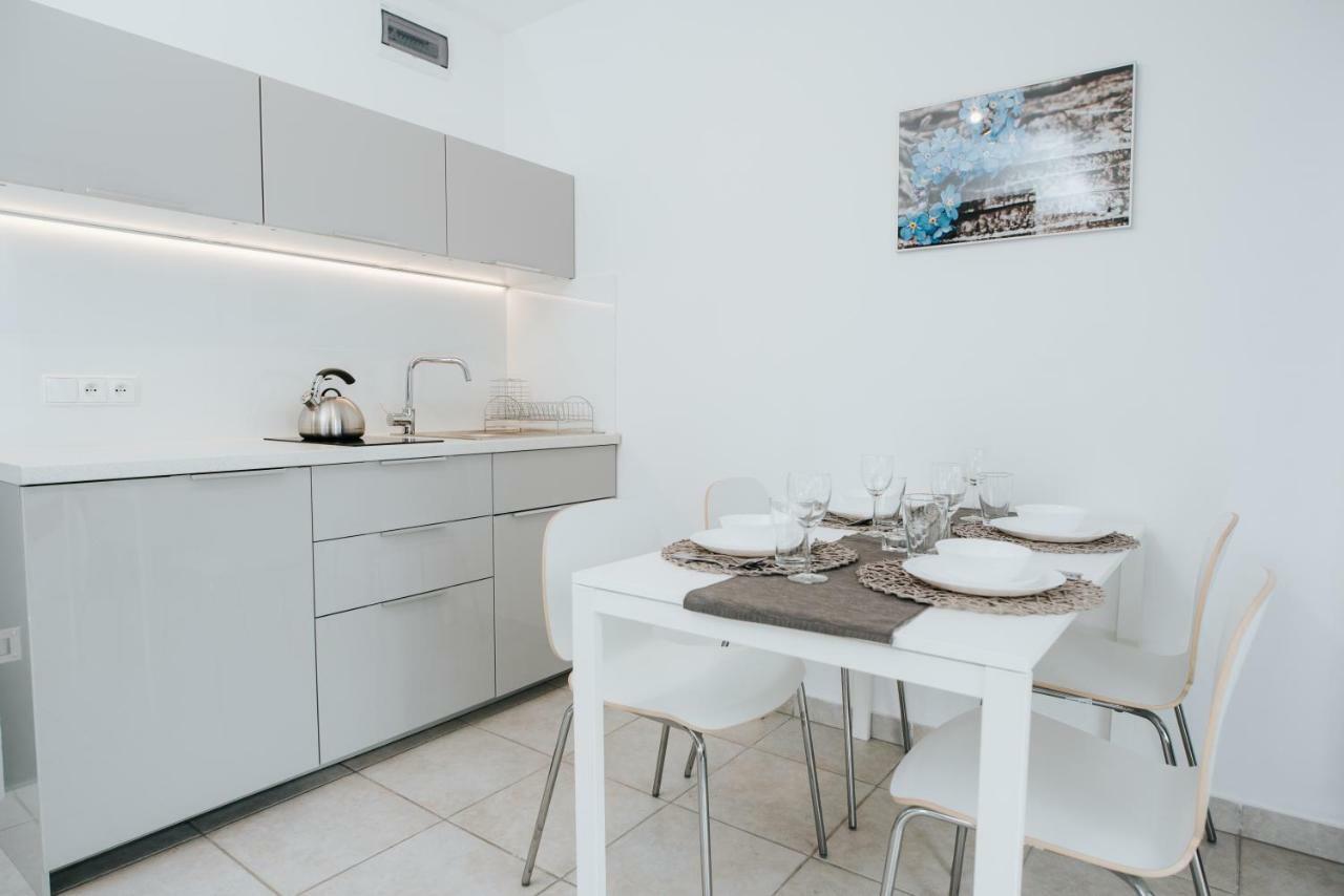 Apartamenty Niezapominajka 포로닌 외부 사진